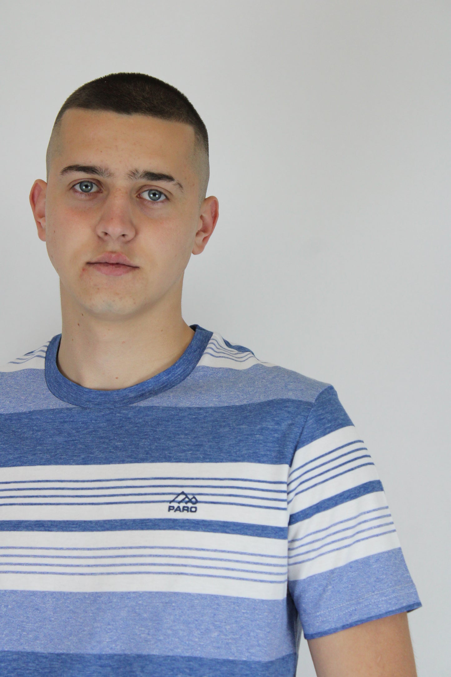 Тениска с къс ръкав